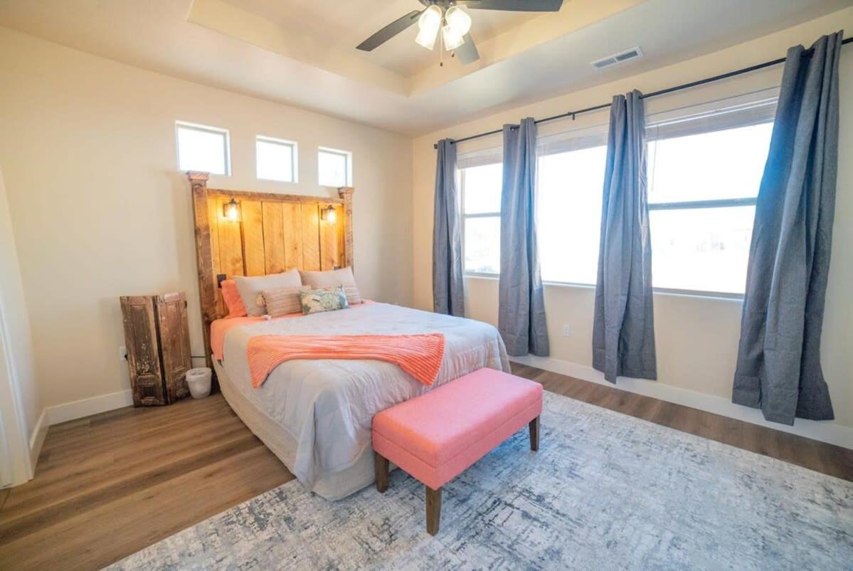 Red Canyon Bunkhouse At Kanab - New West Properties Exteriér fotografie