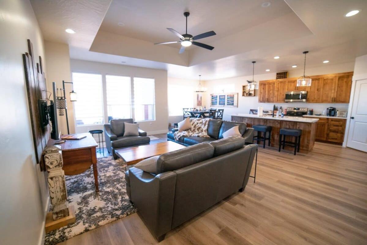 Red Canyon Bunkhouse At Kanab - New West Properties Exteriér fotografie