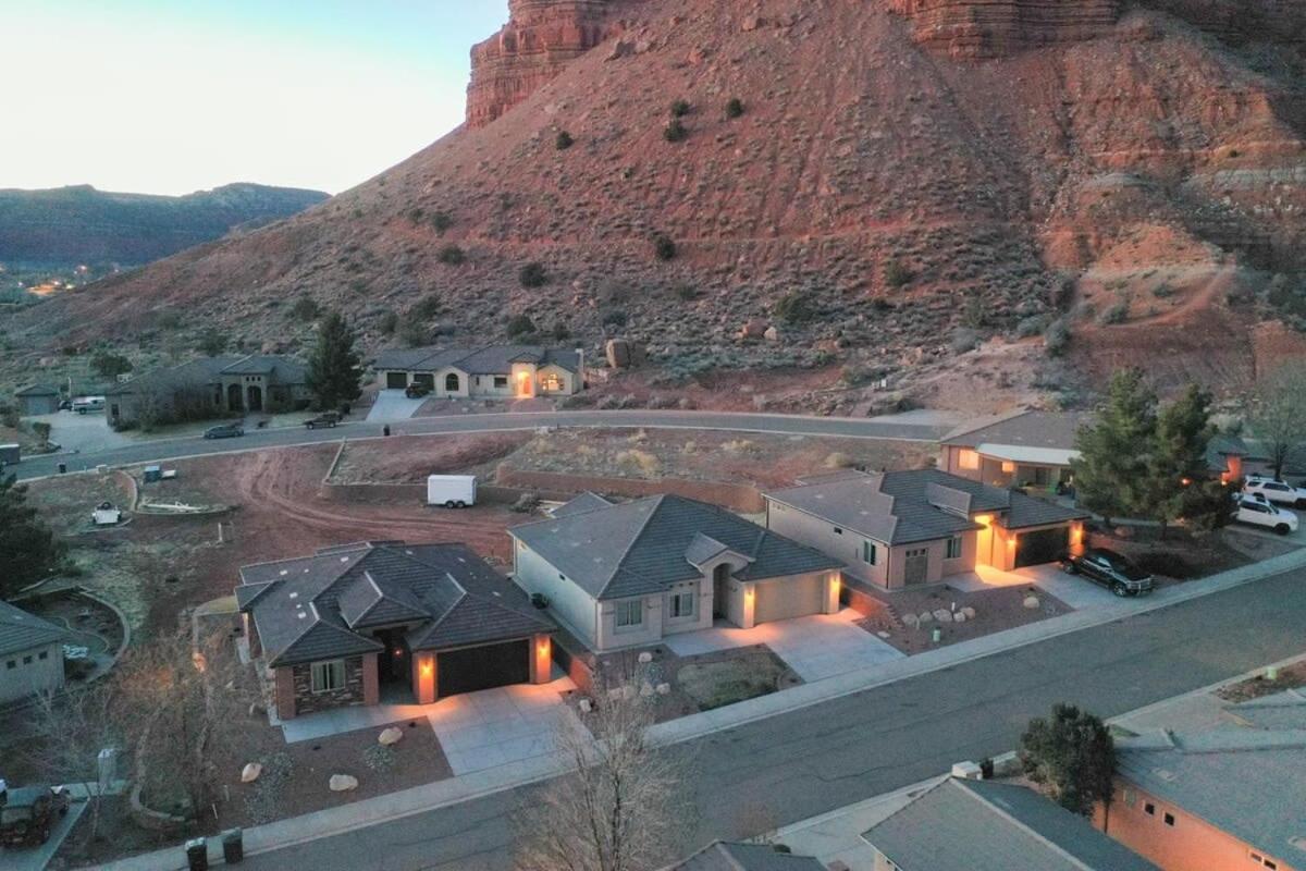 Red Canyon Bunkhouse At Kanab - New West Properties Exteriér fotografie